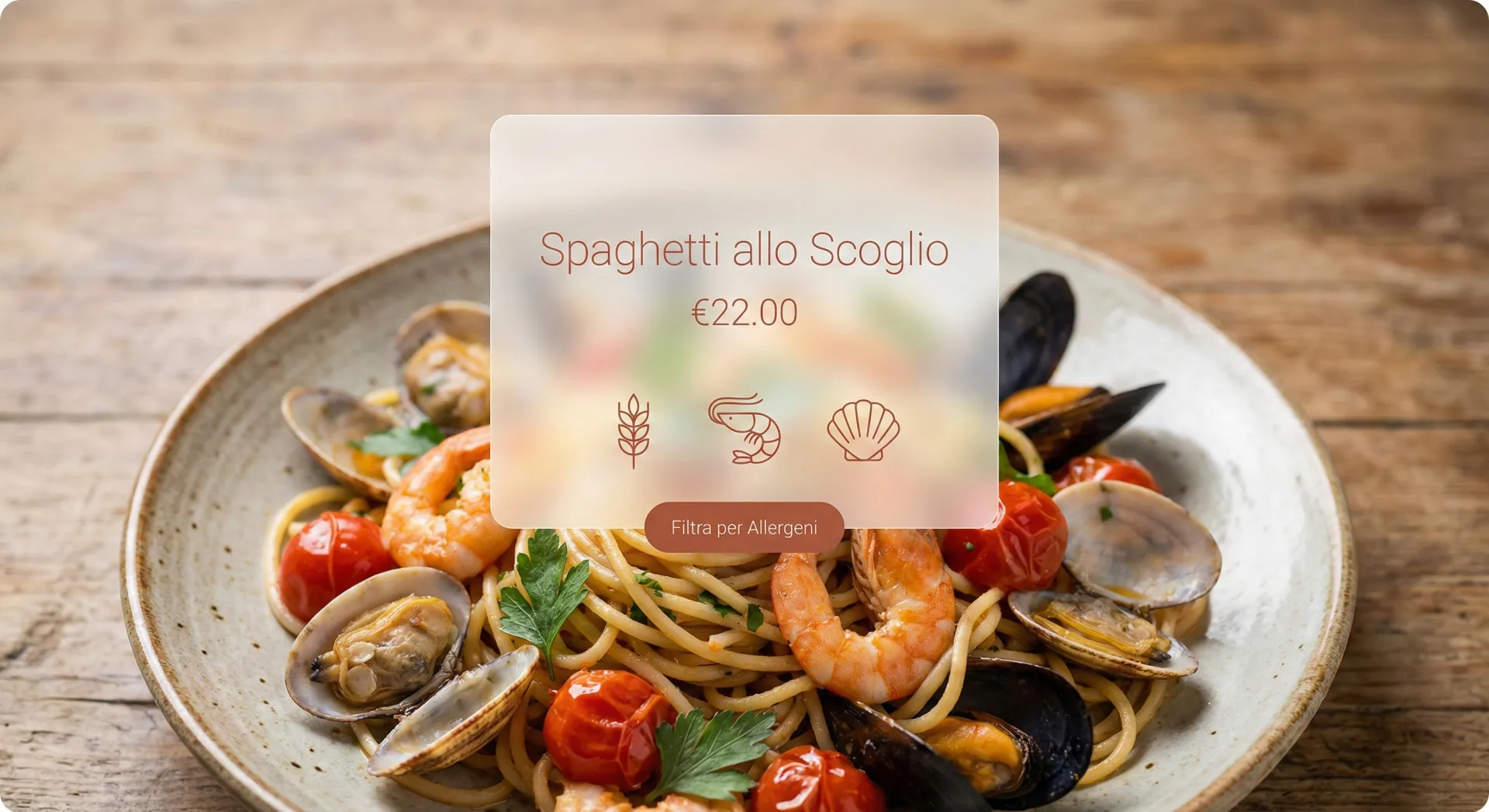 Cameriere con tablet menu digitale in sala